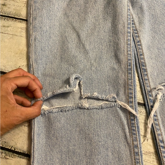 512 Levi’s orange tab light wash high rise distress jeans. 30 - Picture 7 of 16